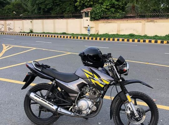 Yamaha ybr125 for sale in Lahore 03147600099