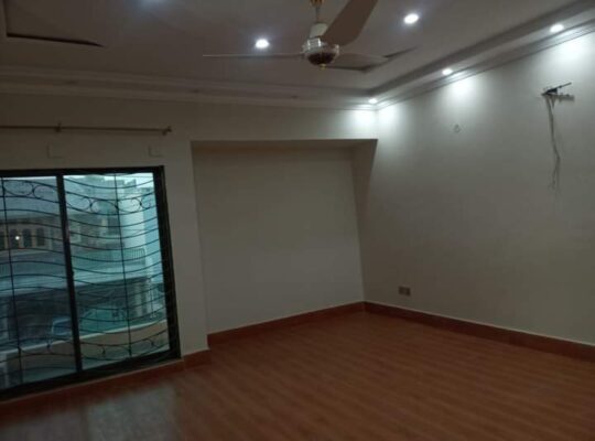 1kanal kothi for sale in Lahore 03009445448