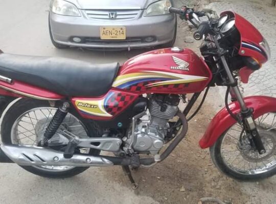 Honda Deluxe 125 sale in karachi 03332781401