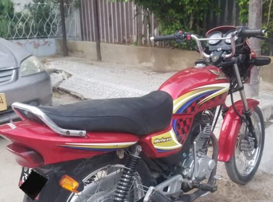 Honda Deluxe 125 sale in karachi 03332781401