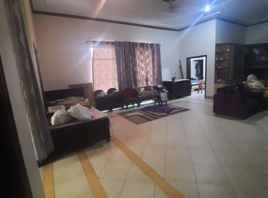 24Marla portion for rent in Lahore03039600684